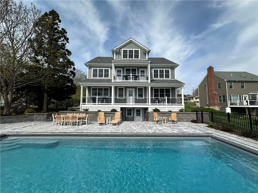 68 Albert Street, Portsmouth, RI 02871 - #2