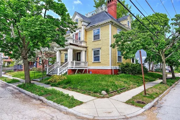 71 Princeton Avenue, Providence, RI 02907