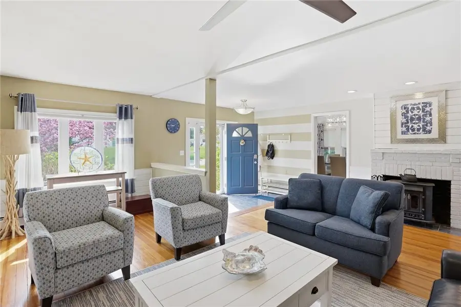 54 Canton Avenue, Portsmouth, RI 02871 - #3