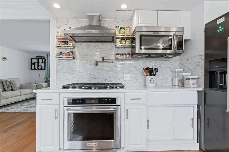 20 Stewart Street, Warwick, RI 02889 - #3
