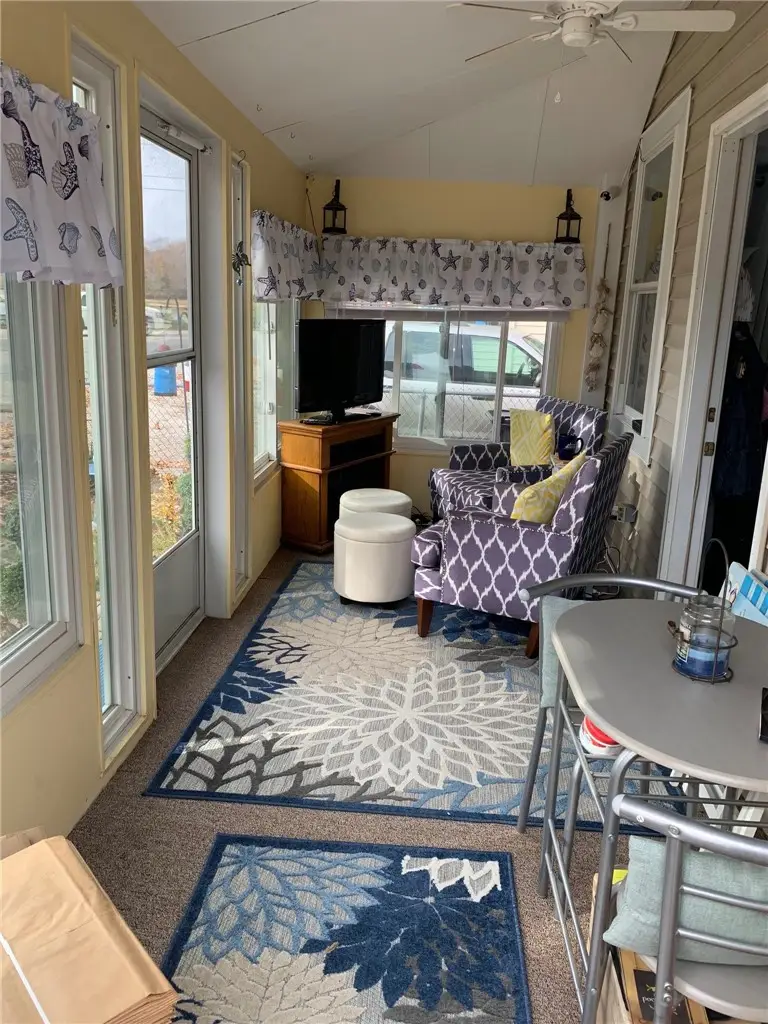 213 Ottawa Avenue, Warwick, RI 02889 - #2