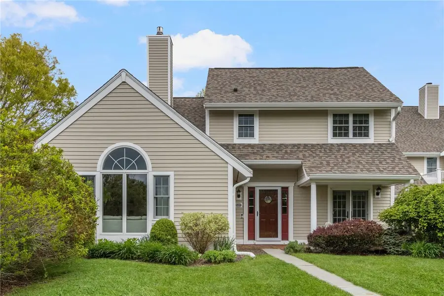 213 Corey Lane #213, Middletown, RI 02842 - #2