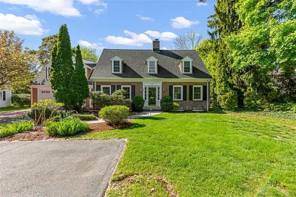 340 Newman Avenue, East Providence, RI 02916