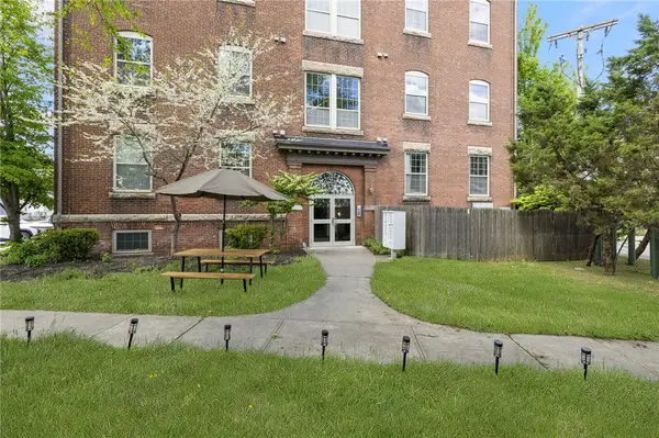 39 Webster Street #101, Pawtucket, RI 02860