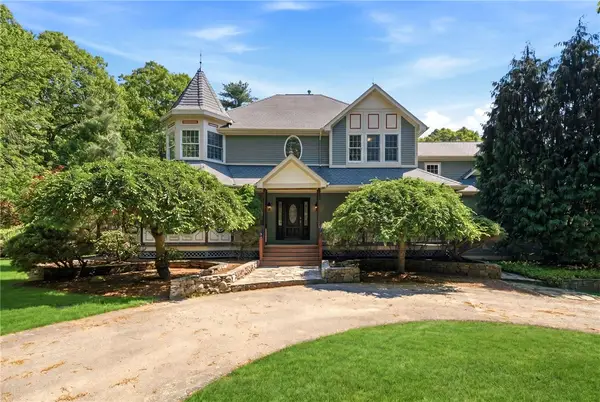396 Love Lane, Warwick, RI 02818
