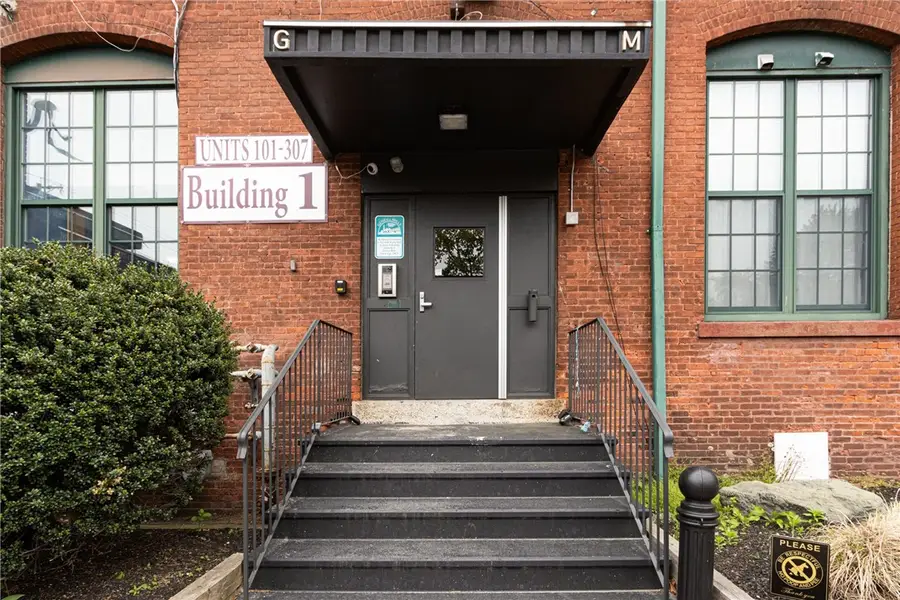 1117 Douglas Avenue #103, North Providence, RI 02904 - #2