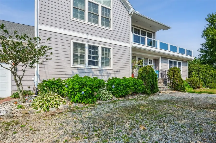 18 Anawan Avenue, Narragansett, RI 02882 - #3