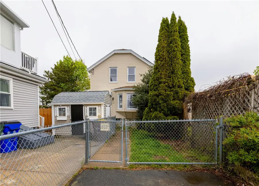 518 Snell Street, Fall River, MA 02721 - #3