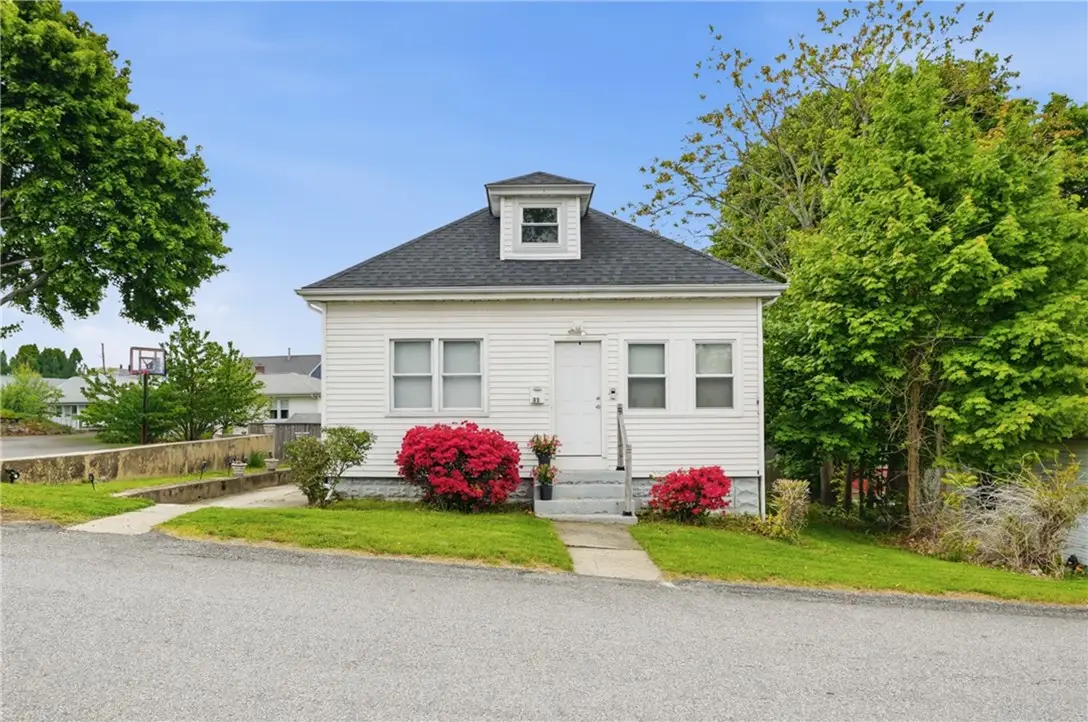 31 Yeoman Avenue, Cranston, RI 02920 - #1