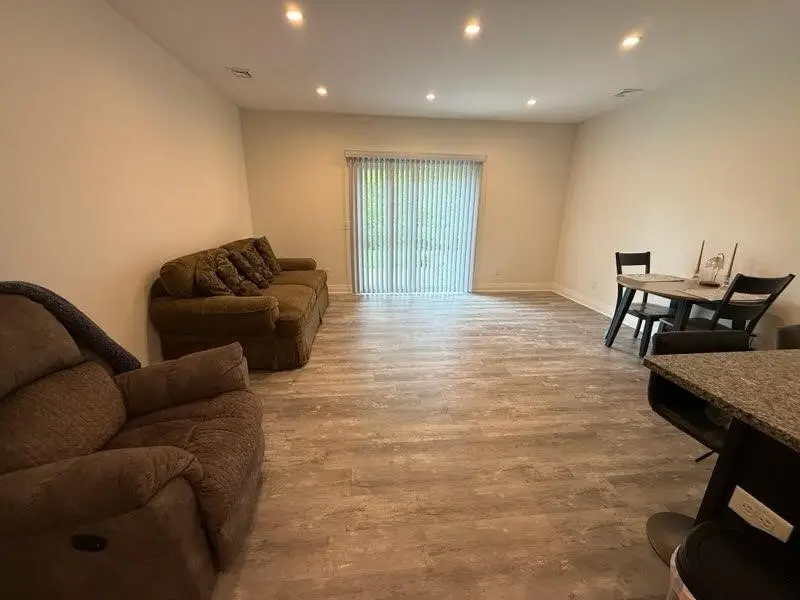 47 Travelers Court, East Greenwich, RI 02818 - #2
