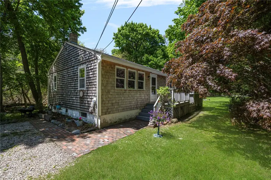 10 Summer Street, Jamestown, RI 02835 - #2