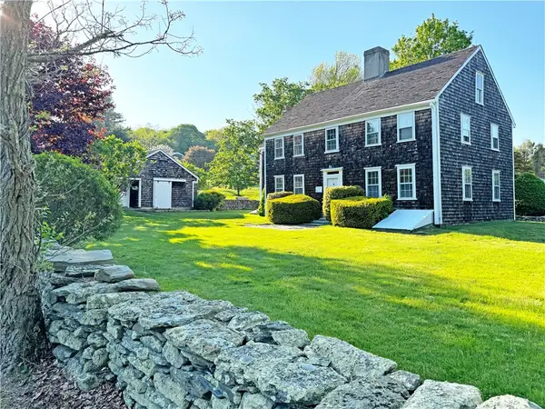 6 Baldwin Road, Middletown, RI 02842