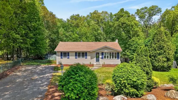 4 N Candy Court, Smithfield, RI 02917