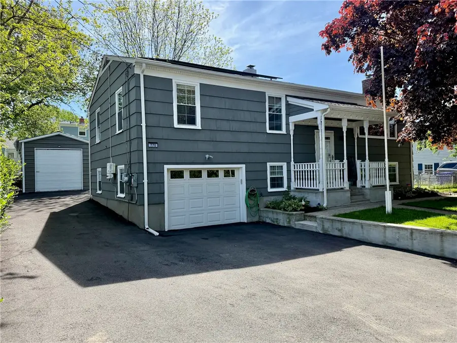 770 Metacom Avenue, Bristol, RI 02809 - #2