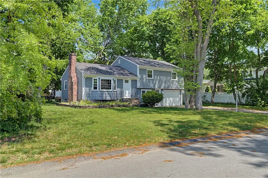 134 Rogers Avenue, Barrington, RI 02806 - #3