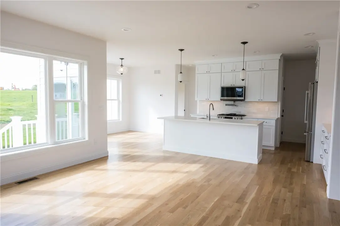 13 Revolution Way, Portsmouth, RI 02871 - #1