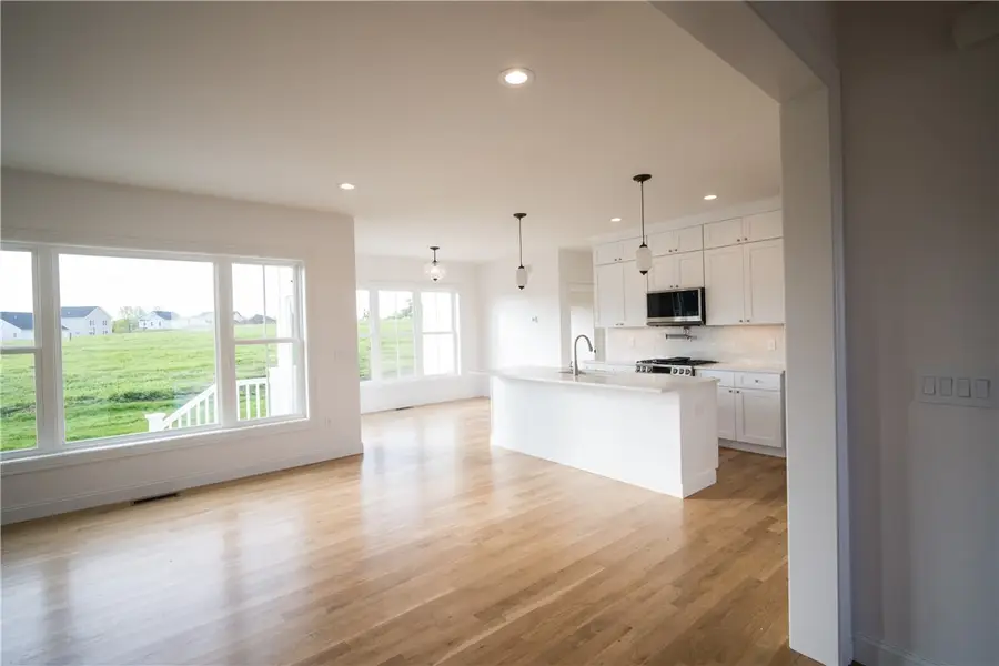 13 Revolution Way, Portsmouth, RI 02871 - #3