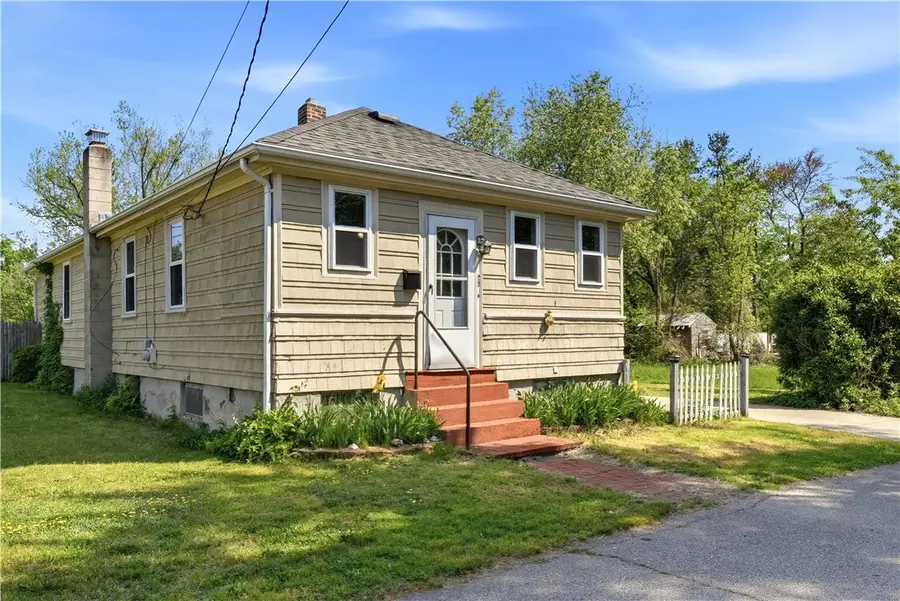 25 Oakdale Street, Warwick, RI 02888 - #2