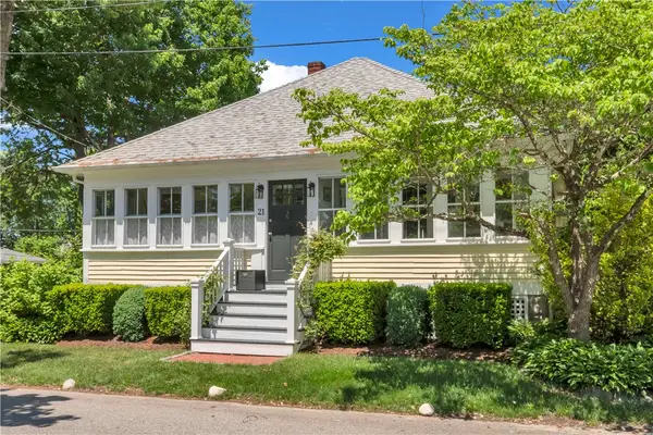 21 2nd Street, Barrington, RI 02806