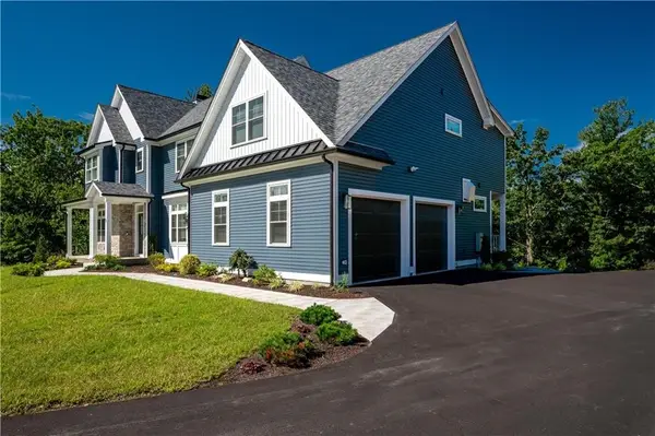 5 Lacey Court, Smithfield, RI 02917