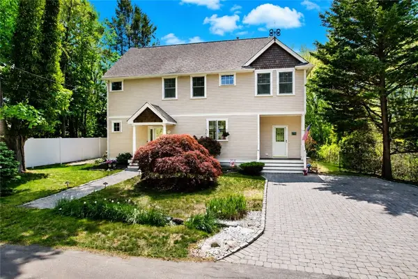 94 Daytona Avenue, Narragansett, RI 02882