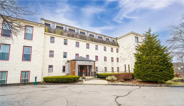 494 Woonasquatucket Avenue #410, North Providence, RI 02911
