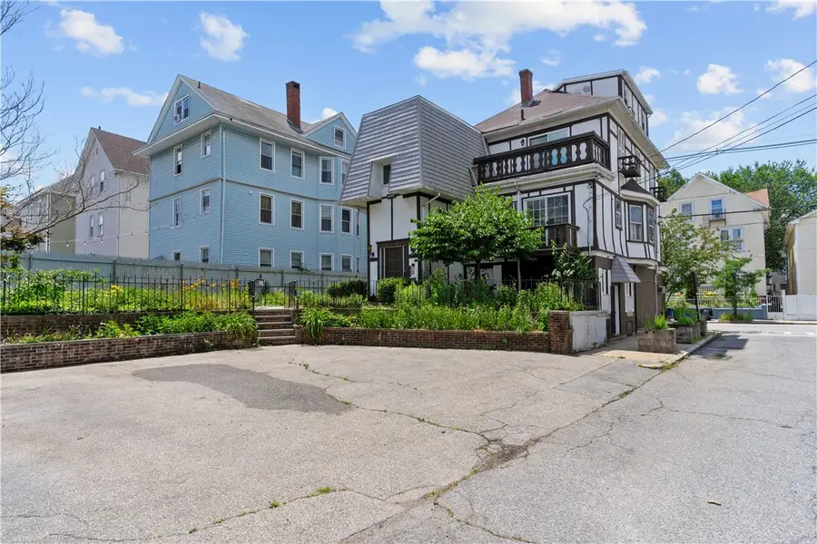 129 Academy Avenue, Providence, RI 02908 - #2