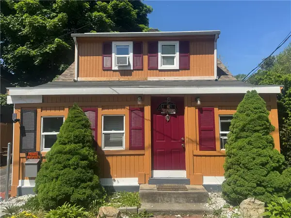 77 Huron Street, Warwick, RI 02889