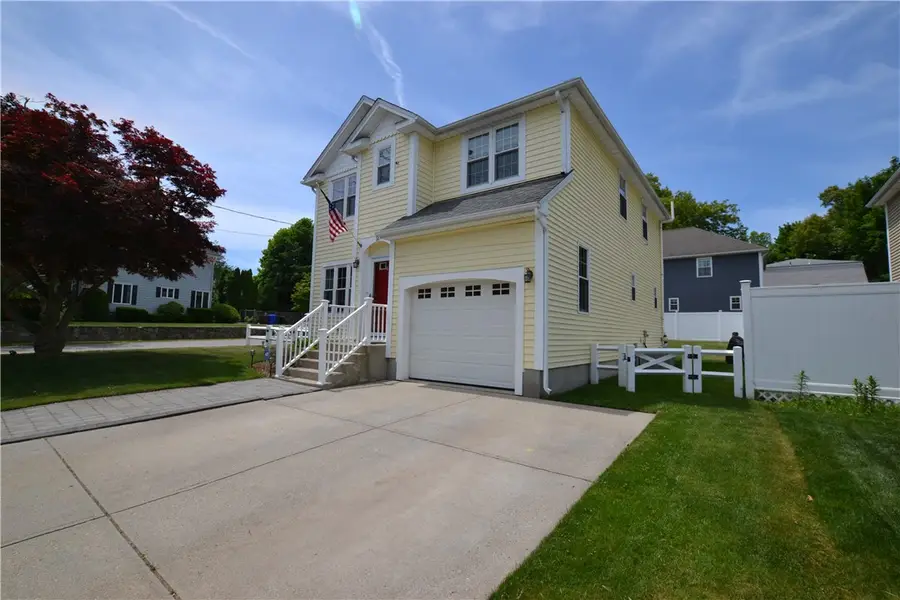 517 Pleasant Street, Pawtucket, RI 02860 - #3