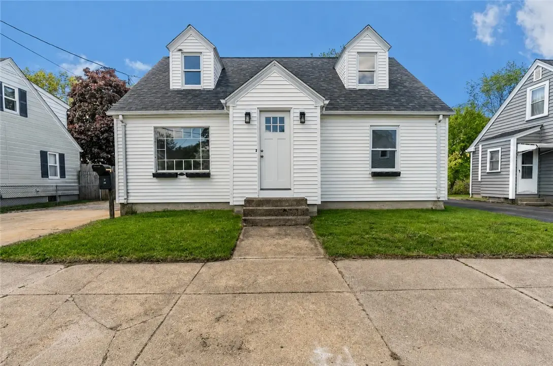 25 Gloria Street, Pawtucket, RI 02861 - #1