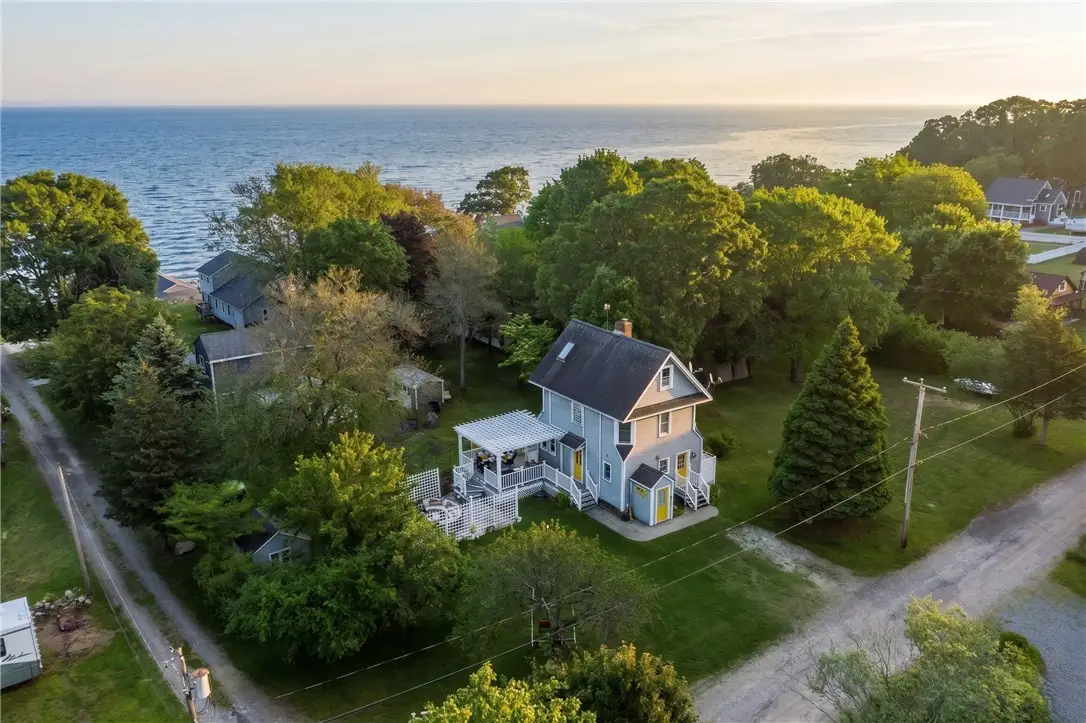 030 Madison Avenue, Portsmouth, RI 02872 - #1