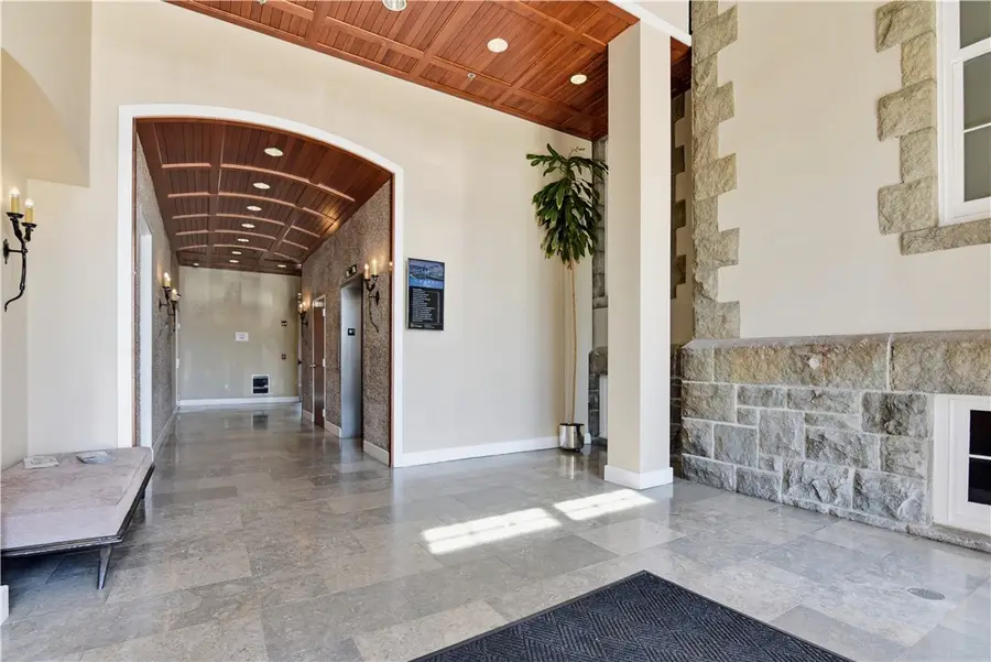 1000 Chapel View Boulevard #306, Cranston, RI 02920 - #3