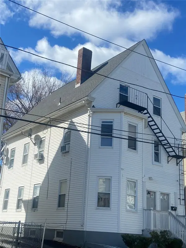 20 Violet Street, Providence, RI 02908