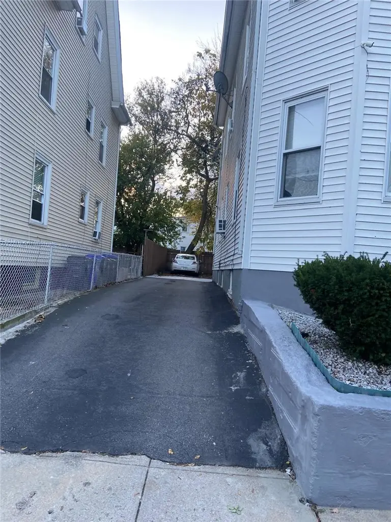 20 Violet Street, Providence, RI 02908 - #3