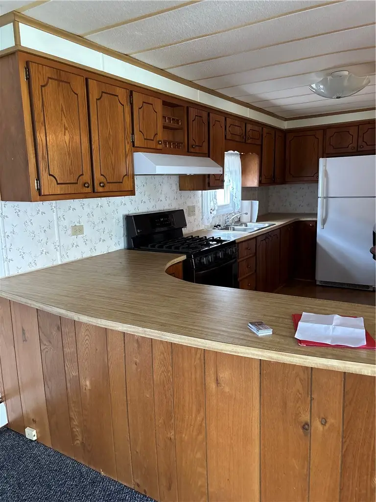 8 Thrid Street, Newport East, RI 02842 - #3