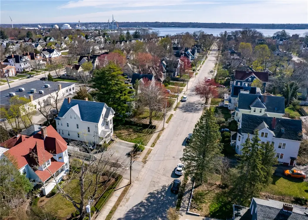 169 Arnold Avenue #B, Cranston, RI 02905 - #1