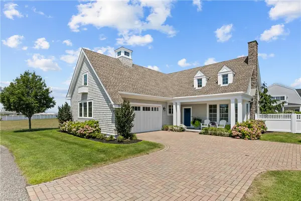 165 Newport Harbor Drive, Portsmouth, RI 02871