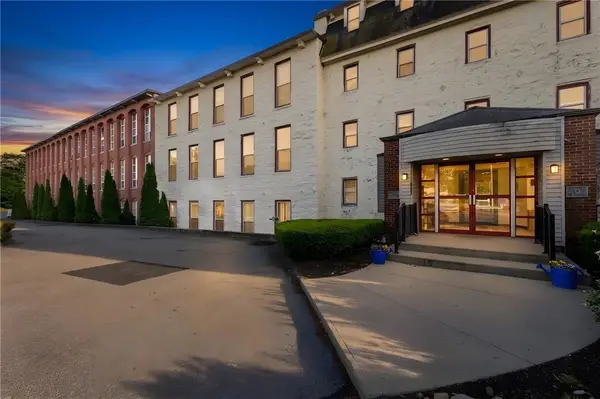 494 Woonasquatucket Avenue #416, North Providence, RI 02911