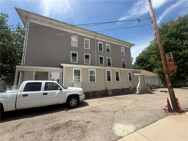 28 Wood Street, Warren, RI 02885