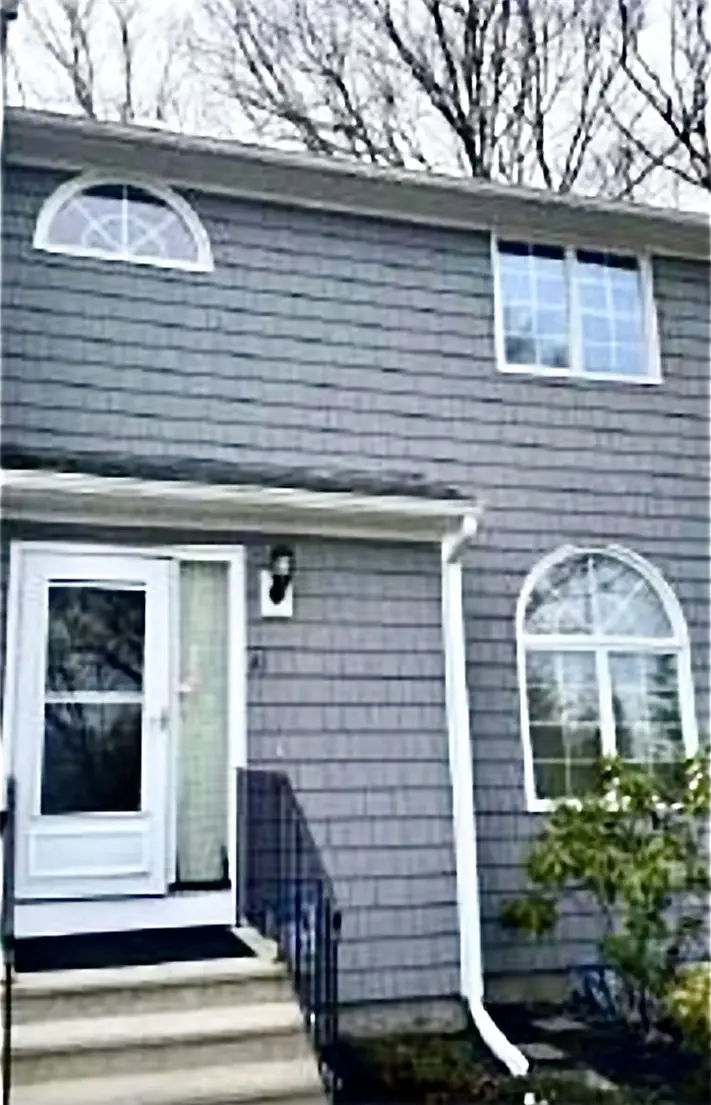 325 New London Avenue #A1, Warwick, RI 02886 - #1