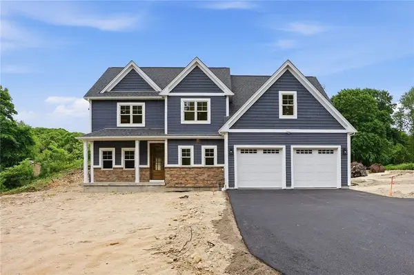 413 New River Road, Lincoln, RI 02838