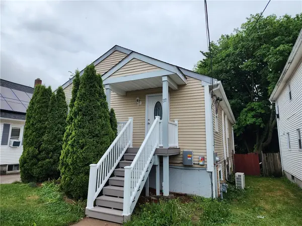 37 Mercy Street, Providence, RI 02909