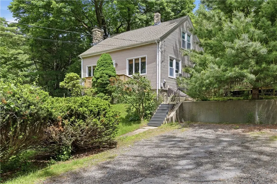 39 West Wrentham Road, Cumberland, RI 02864 - #3