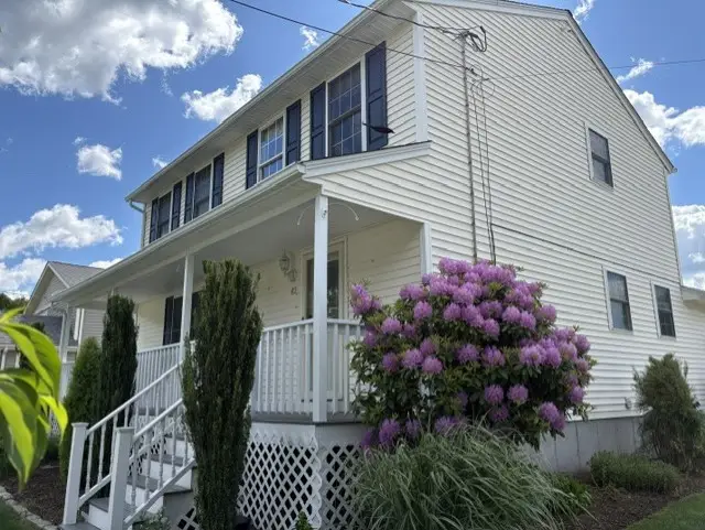 42 Chestnut Street, Cumberland, RI 02864 - #3