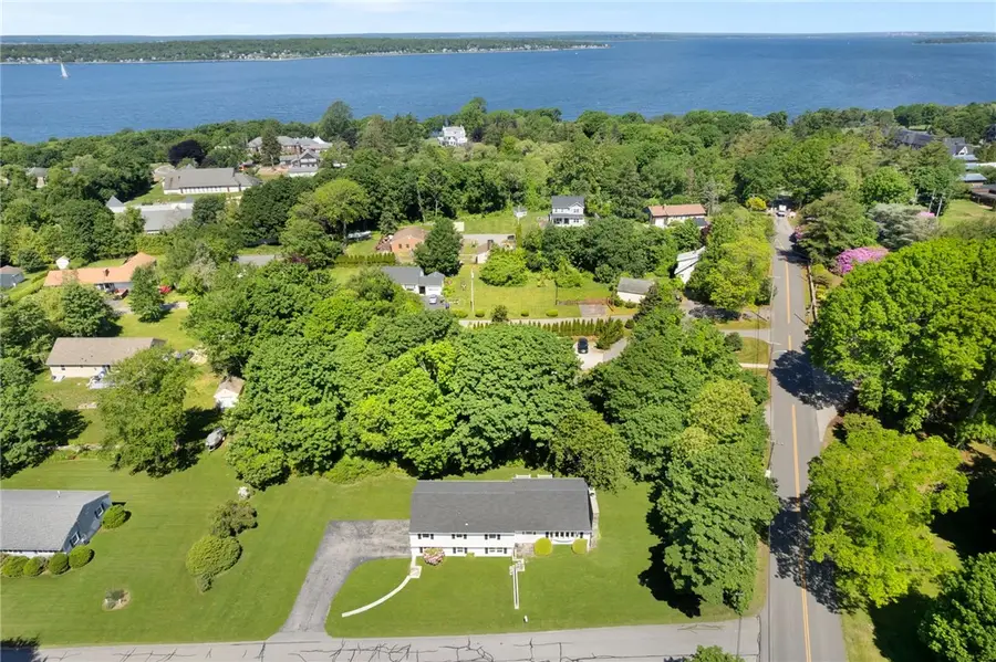 7 Westwood Drive, Portsmouth, RI 02871 - #3