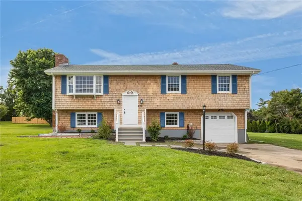 236 Dexter Street, Portsmouth, RI 02871