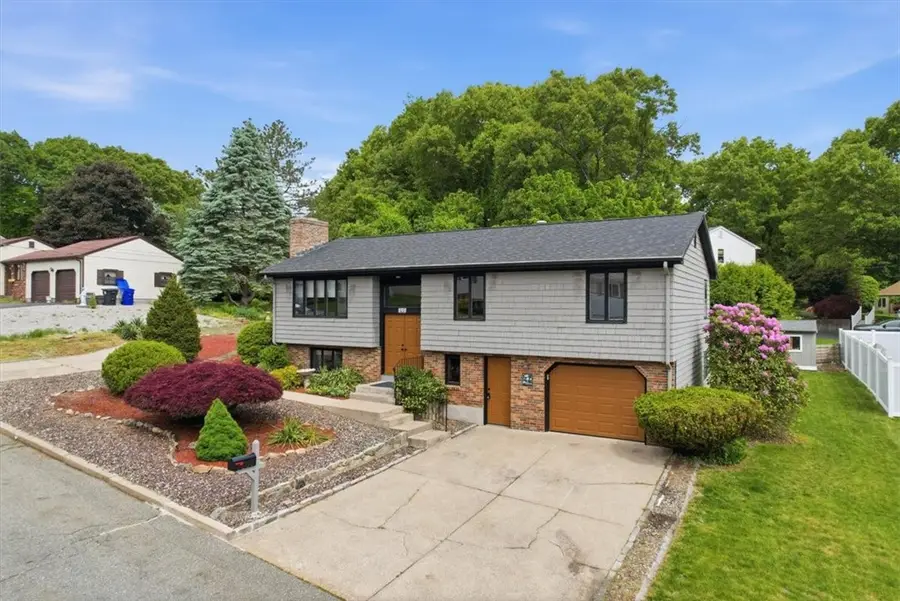 101 Manchester Farm Road, North Providence, RI 02904 - #3