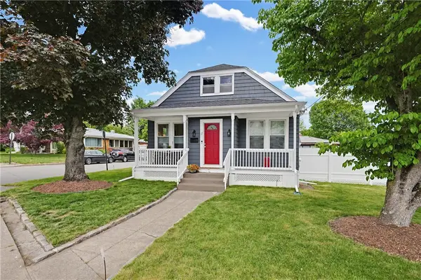 17 Cooper Street, North Providence, RI 02904