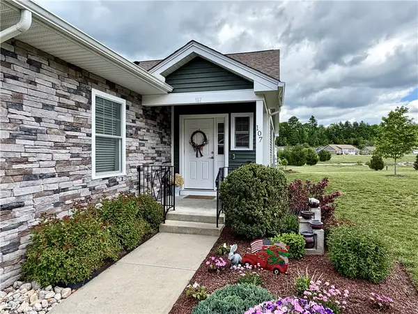 107 Bella Vista Circle #107, Glocester, RI 02859