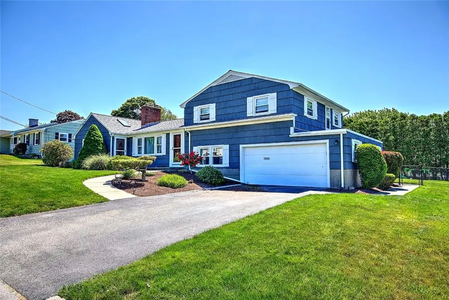 62 Meadowcrest Drive, Cumberland, RI 02864 - #2